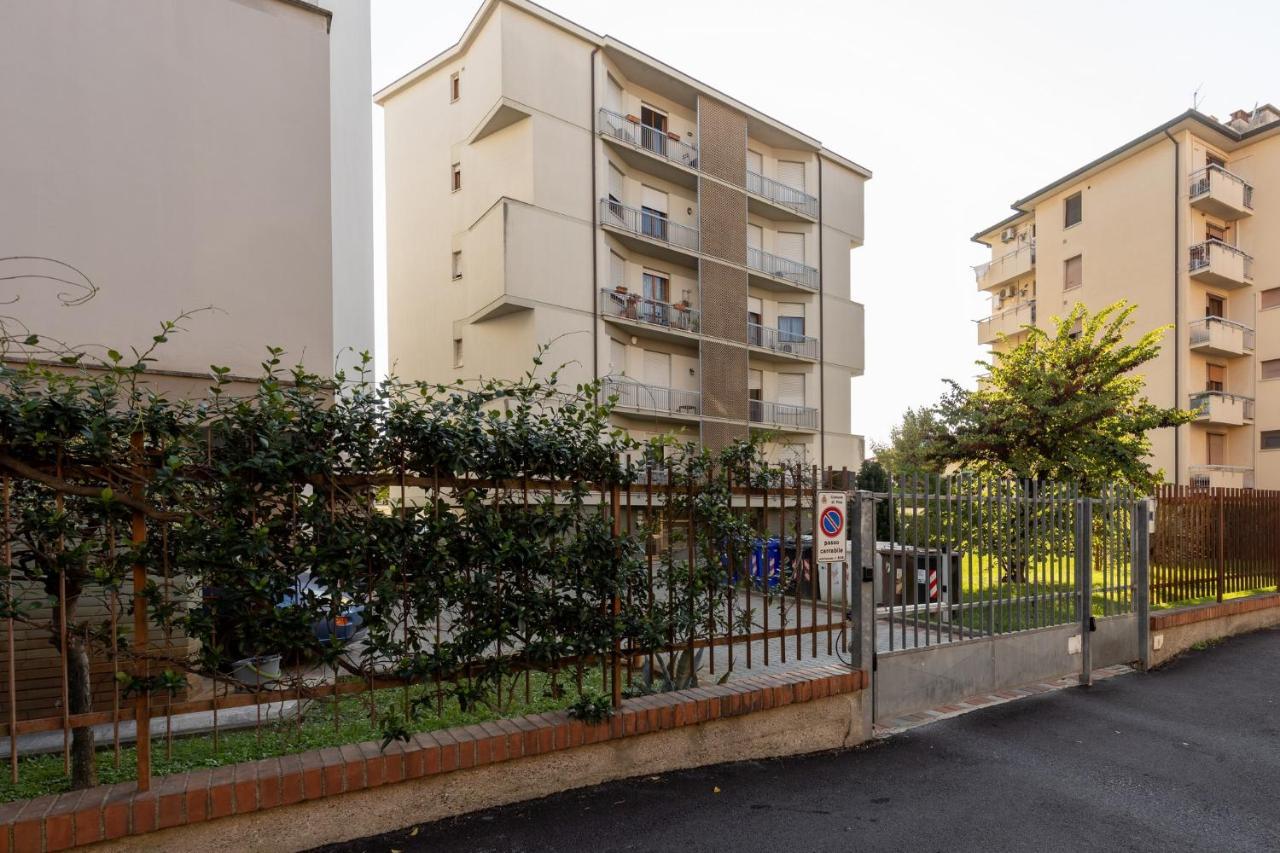 Pisa Quiet And Bright Flats With Balconyアパートメント エクステリア 写真
